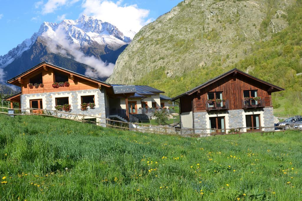 Village Paradis Roisan Exteriör bild
